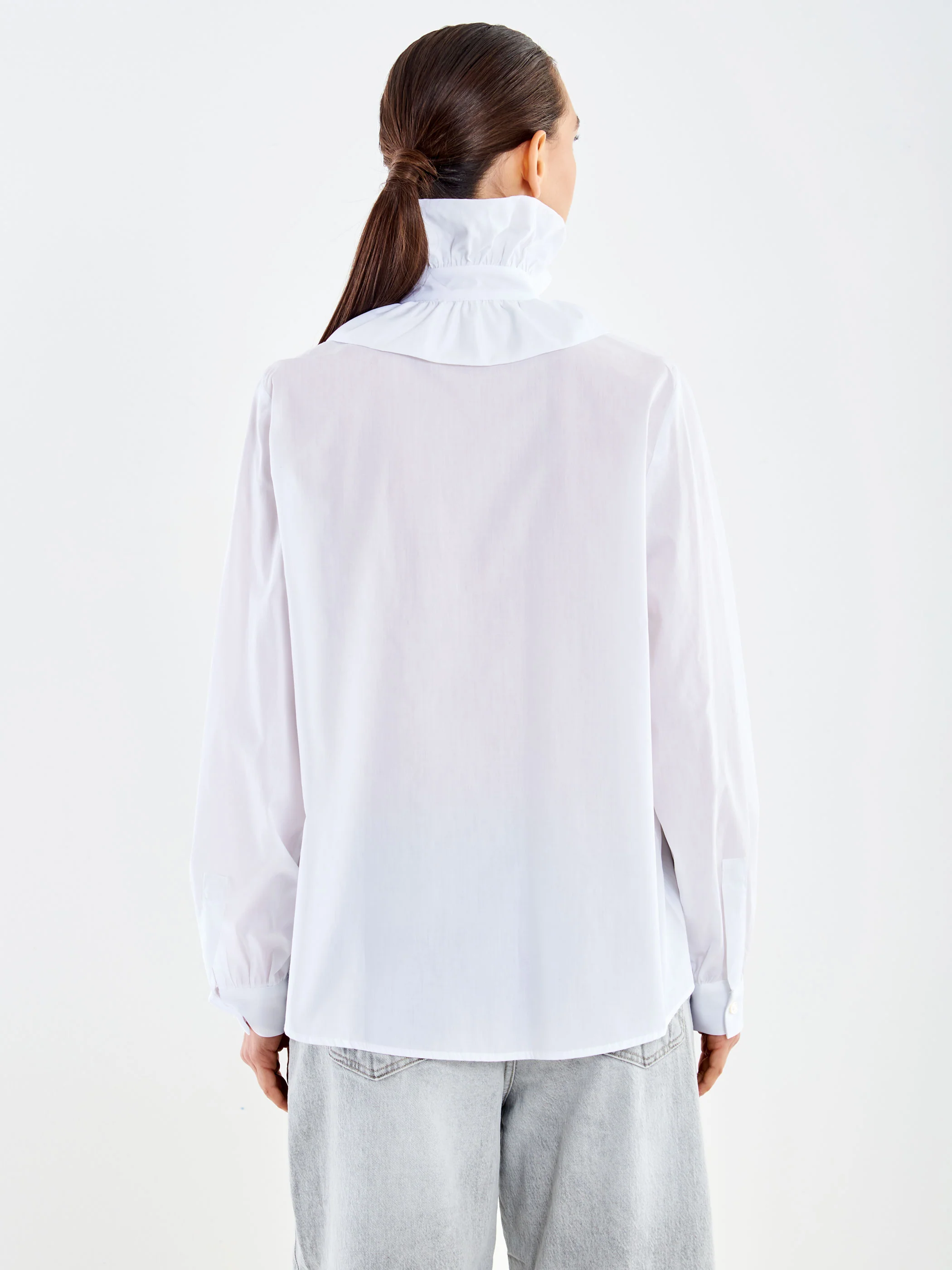 Camicia con Volant e Laccio Sul Collo - Image 3