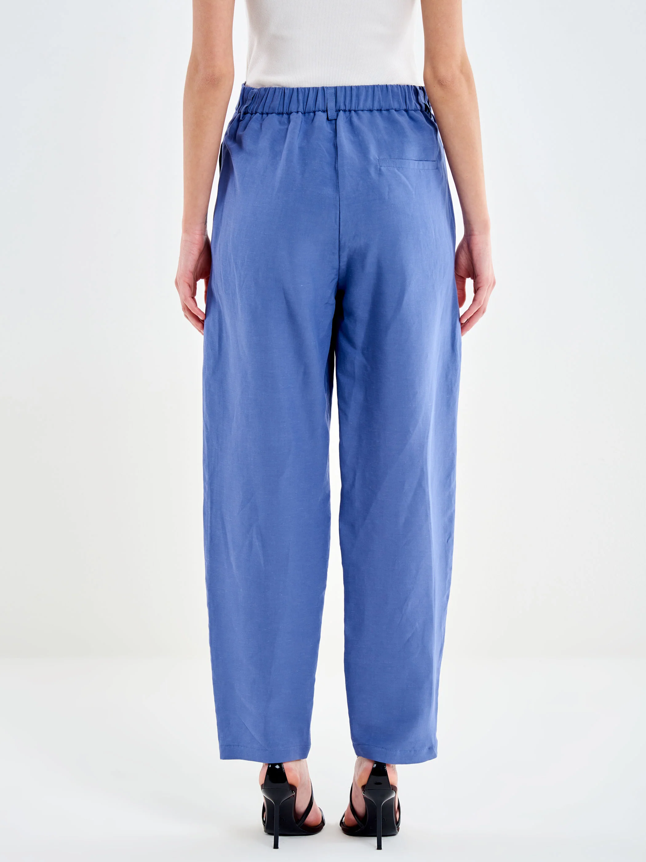 Pantalone Carrot in Viscosa Lino - Image 3